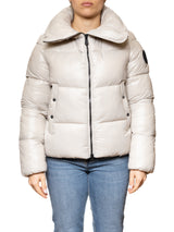 Regenfarbenes Beige
