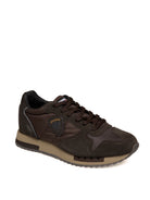 Sneaker in mesh e camoscio marrone Blauer vista tre quarti anteriore con allacciatura